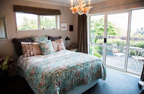 Waitomo Caves Bed & Breakfast | Waitomo Orchard Estate B&B
