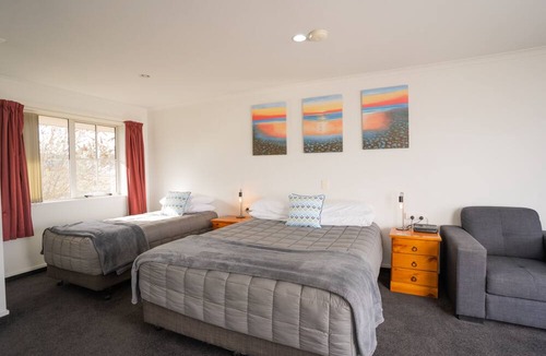 Alexandra Hotel | Alexandra Heights Motel