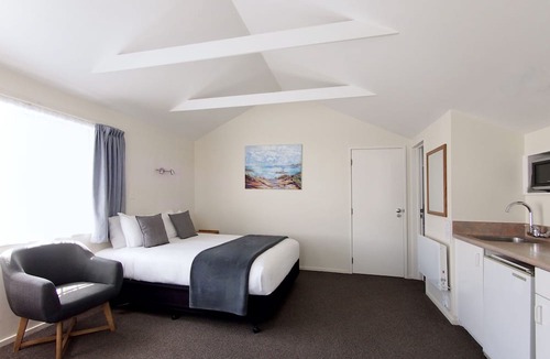 Nelson Hotel | Riverlodge Nelson