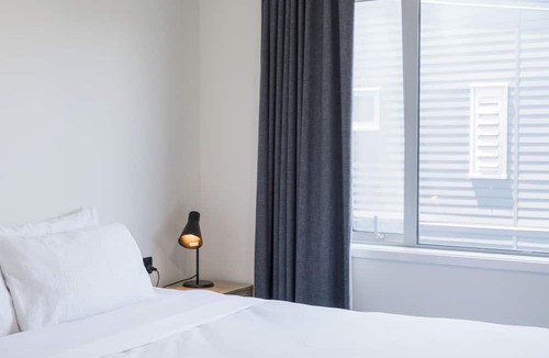 Parnell Apartment | Spacious Home Near CBD | SPA Pool | Parking | 3BR