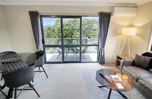Manly Apartment | Whangaparaoa Lodge Motel