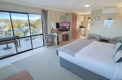 Manly Apartment | Whangaparaoa Lodge Motel