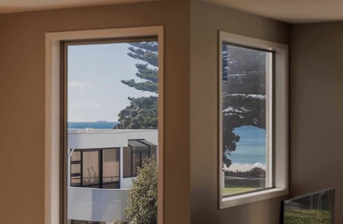 Mount Maunganui Apartment | Sun filled & Spacious with Ocean Views & beach