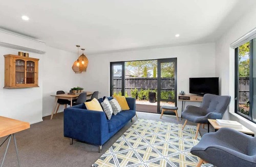 Merivale Apartment | Merivale Village Apartment