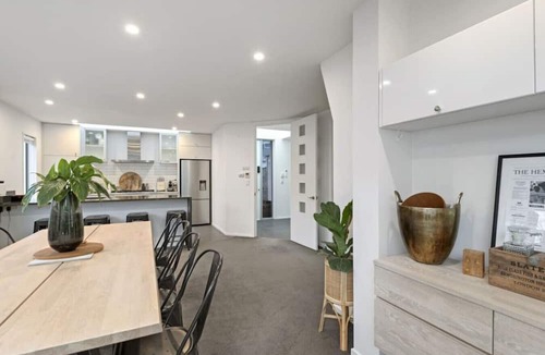 Merivale House | Winchester Haven - Family Home