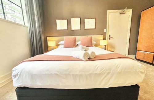 Auckland Central Business District Apartment | Perfect City Pad