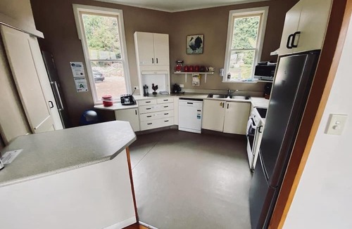 Raetihi Cabin | Close to Mt Ruapehu ski fields, ideal for family reunions, 14 rooms & 6 cabins