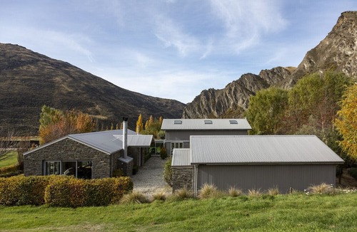 Gibbston House | Gibbston Valley Haven