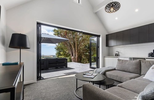 Mangawhai Villa | Luxury Group Getaway: Stunning Villas for 20+