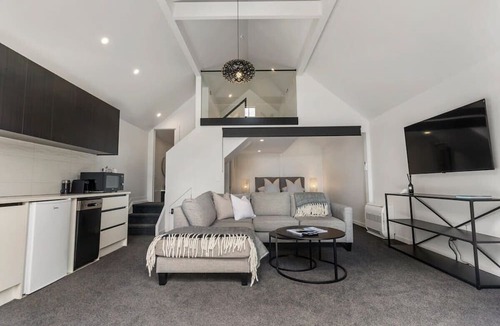 Mangawhai Villa | Luxury Group Getaway: Stunning Villas for 20+