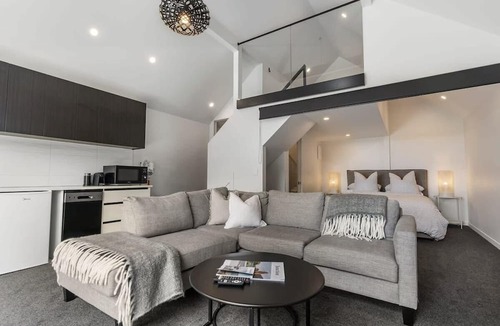 Mangawhai Villa | Luxury Group Getaway: Stunning Villas for 20+