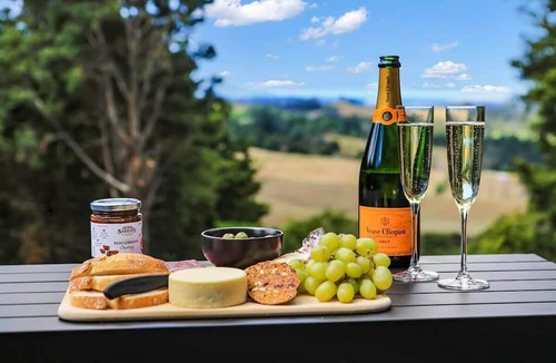 Mangawhai Villa | Family Retreat: 10 Mins from Tara Iti