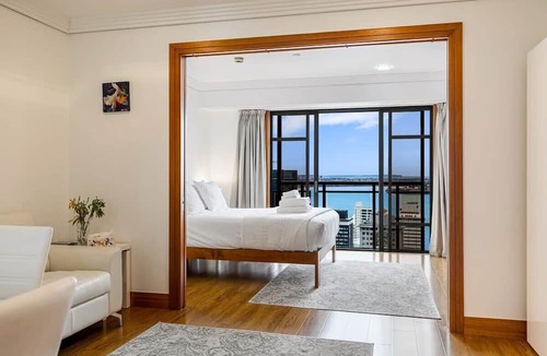 Auckland Central Business District Apartment | 1BR in Prime location+City views by Zodiak Stays