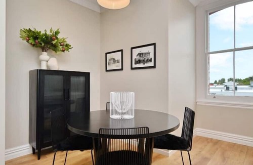 Kaiapoi Apartment | Kaiapoi Luxury Accommodation 2-Historic and Luxury Apartment in Kaiapoi