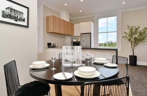 Kaiapoi Apartment | Kaiapoi Luxury Accommodation 2-Historic and Luxury Apartment in Kaiapoi