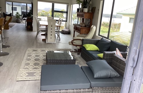 Ohope House | Spacious Harbourside Luxury