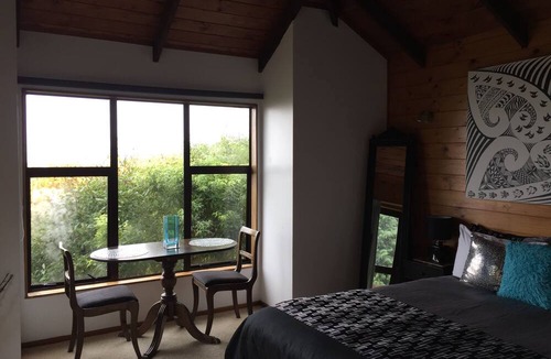 Thames Cottage | Grafton Cottage & Chalets