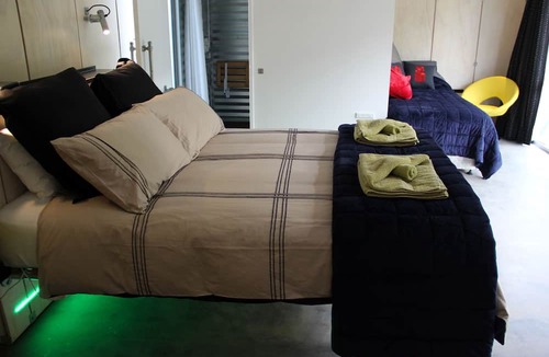 Little River Apartment | SiloStay