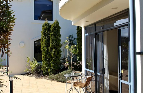 Nelson Apartment | DeLorenzo's Studio Apartments