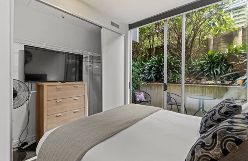 St. Mary's Bay Apartment | Victoria Park Haven w carpark, spa, pool and gym