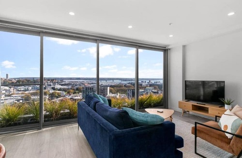 Auckland Central Business District Apartment | Union Green Apt w Stunning Views & Free Parking