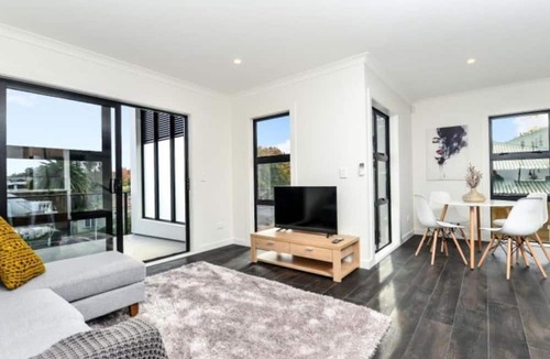 Frankton Apartment | Central Park Gemini Apartments