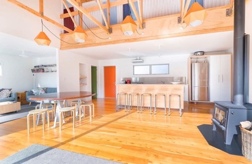 Kuratau House | Southern Lake Taupo Bach, great for Lake Taupo and Tongariro guests