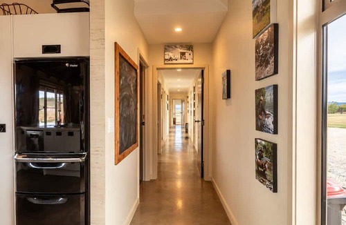 Ben Ohau House | Raspberry Hut, Huge Spaces & Panoramic Views