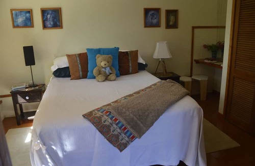 Te Henga House | Bethells Beach Cottages