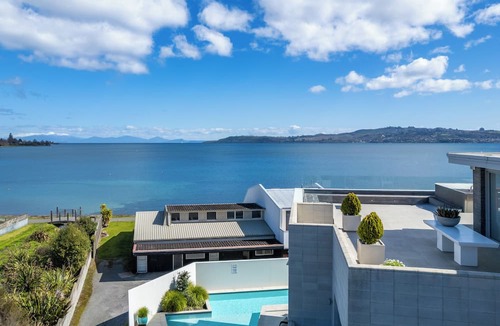 Waipahihi Apartment | Sacred Waters