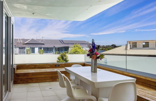 Waipahihi Apartment | Sacred Waters