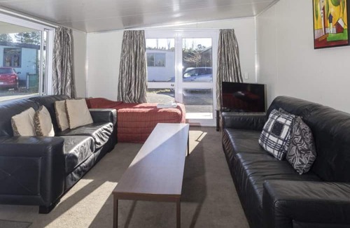 Fernside Cabin | Rangiora Eco Holiday Park