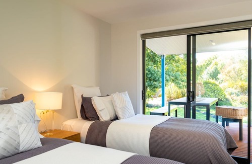 Clive Cottage | Lawn Cottages