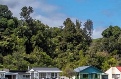 Rewa Cottage | Onaero Bay Bach11, coastal cottage and traditional kiwi Bach holiday retreat
