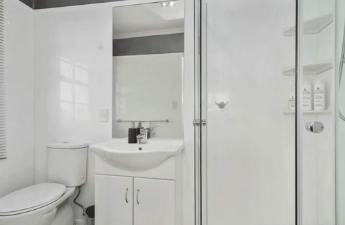 Springfield House | Thermal Adventure - Plunge Pool, Sleeps 11