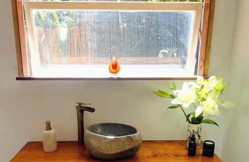 Eskdale Cottage | Charming beach Cottage