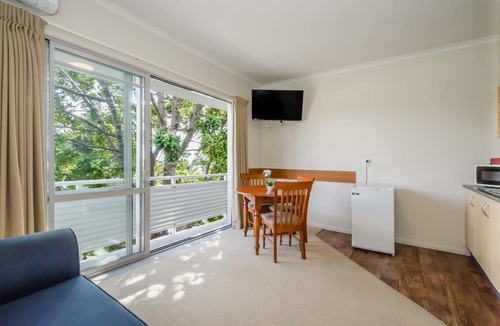 Raumati Beach Apartment | Raumati Sands Resort