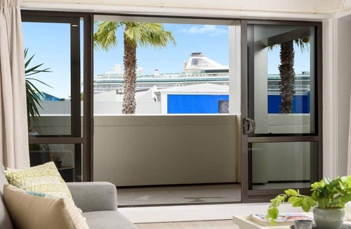 Mount Maunganui Apartment | Apartment Living Stylish and Spacious Downtown