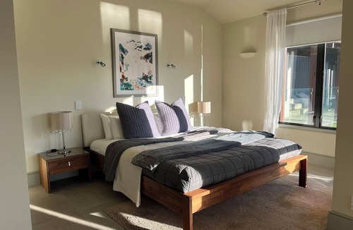 Tasman Villa | The Windhover Estate