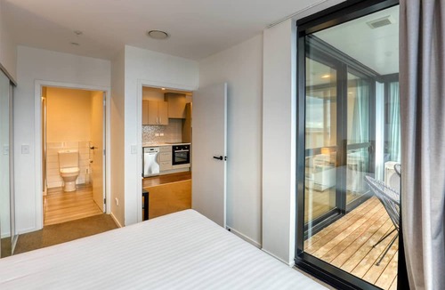 Auckland Central Business District Apartment | Ramada Suites By Wyndham Victoria Street West