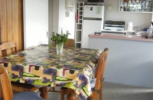 Urenui House | Flounder Inn - Where Great Holiday Memories Begin