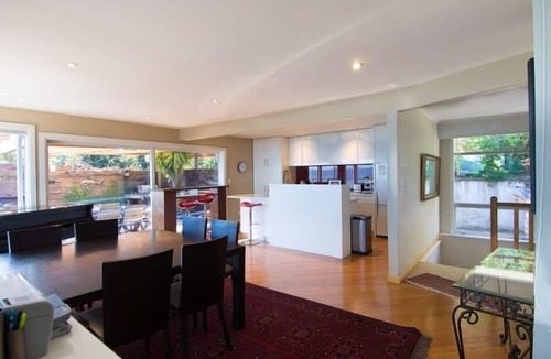 Britannia Heights House | Seaside Manor