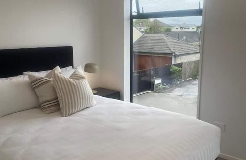 Saint Albans Apartment | Merivale Executive Stays