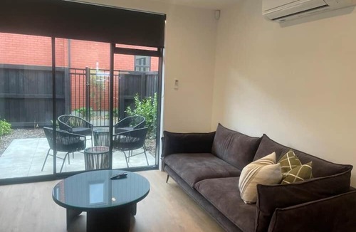 Saint Albans Apartment | Merivale Executive Stays