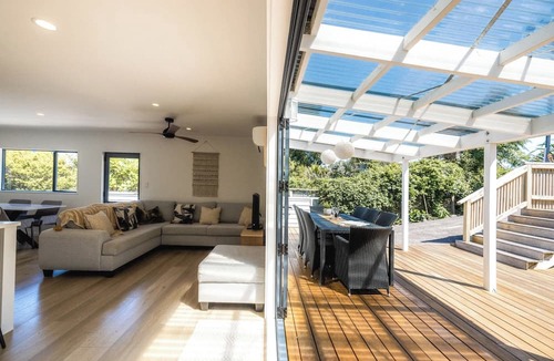 Waiheke Island House | Karaka Escape - Our Island