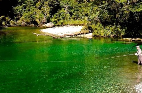 Te Anau Cabin | Picturesque Cabin for Families or Couples on Lake Te Anau, New Zealand