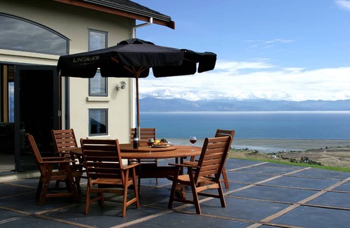 Todds Valley Cabin | Spacious Suite Ideal for a Relaxing Getaway in Nelson, New Zealand