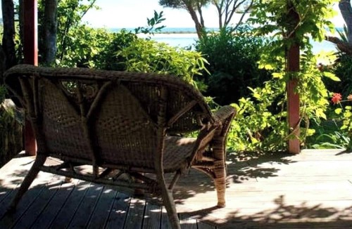 Motueka Cabin | Luxury All-Inclusive Waterfront Lodge Rental for Tasman Bay Holiday in Motueka, New Zealand