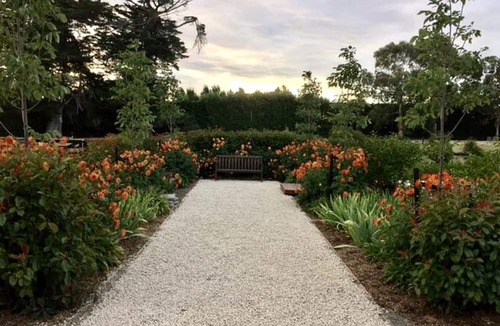 Tai Tapu Cabin | Charming Vacation Rental with a Private Courtyard in Beautiful Tai Tapu, South Island, New Zealand