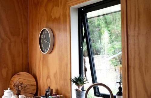Woodbury Cabin | Beautiful Eco-Retreat with Hot-Tub and Breathtaking Countryside Views Geraldine Downs, Canterbury